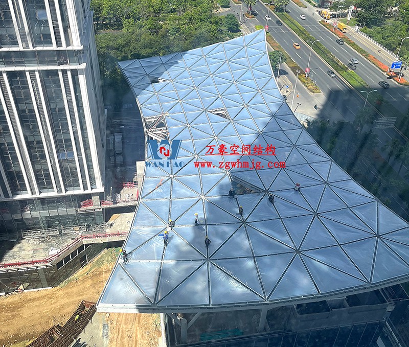 縱使烈日炎炎，腳步從未止歇！海南這個ETFE氣枕膜項目施工進度有最新消息