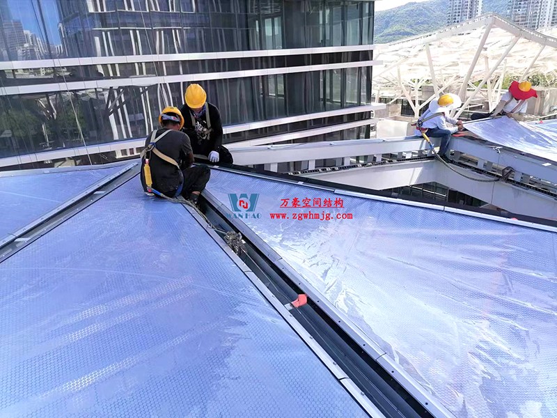 縱使烈日炎炎，腳步從未止歇！海南這個ETFE氣枕膜項目施工進度有最新消息