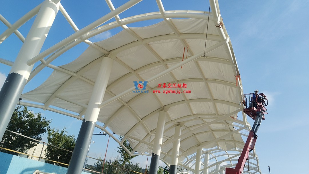 全面加速建設(shè)，創(chuàng)建優(yōu)質(zhì)精品工程