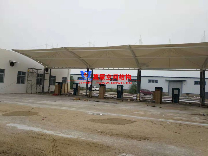 內(nèi)黃縣公交充電樁膜結構車棚