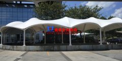 膜結(jié)構(gòu)車棚廠家哪家好？判斷膜結(jié)構(gòu)車棚廠家實(shí)力的標(biāo)準(zhǔn)有哪些？